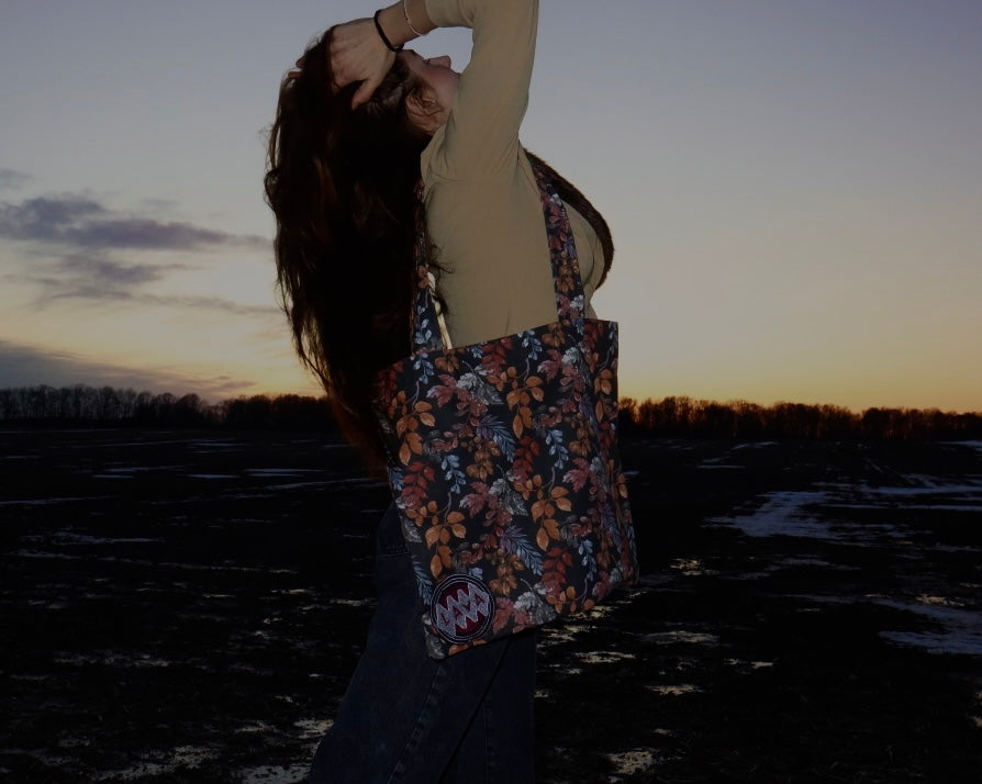 A Lava Tote Bag (Dark Leaves)