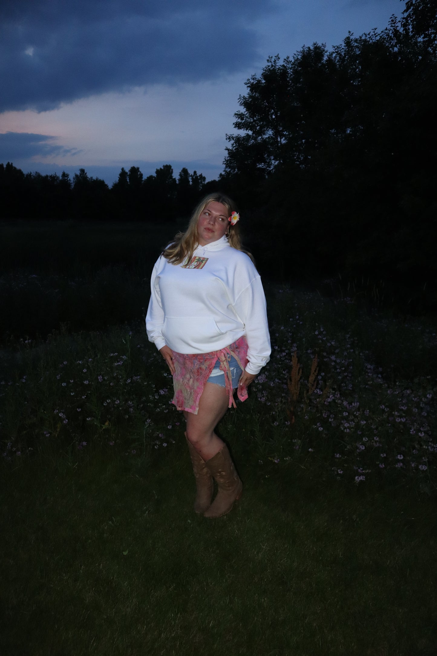 A Summer Lace Wrap Shawl (tie-dye)