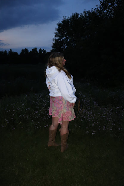 A Summer Lace Wrap Shawl (tie-dye)